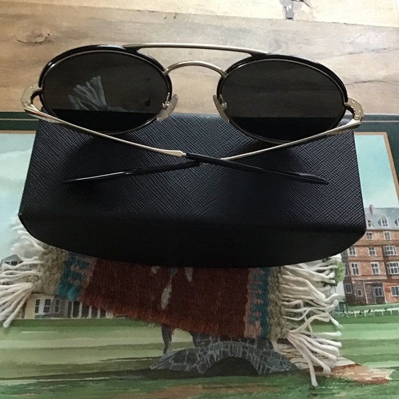 Sunglasses - Picture 4 of 6